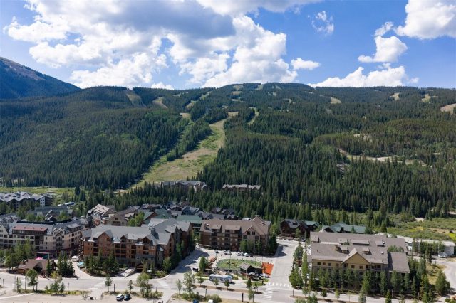 150 Dercum Square 8482 photo 7
