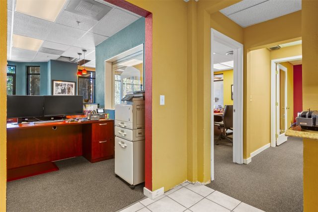 60 E Main Street C,d photo 17