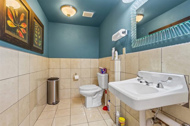 60 E Main Street C,d photo 18