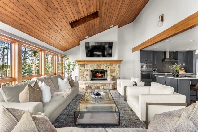 214 Wellington Road photo 12