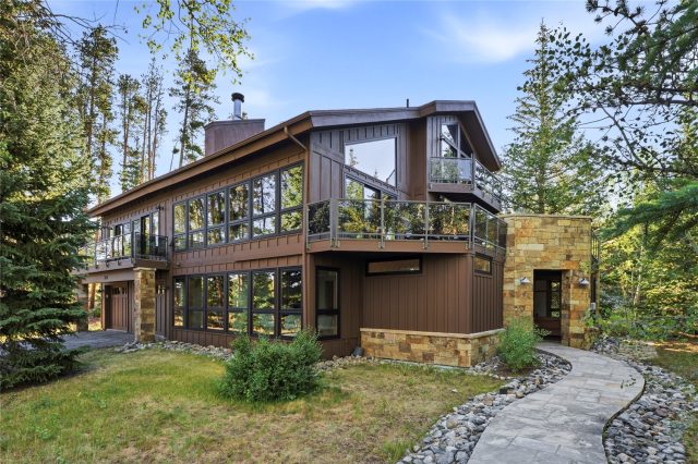 Home in Weisshorn Sub, Breckenridge, CO — photo 2 (MLS S1070381)