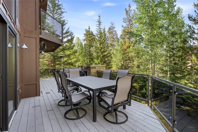 214 Wellington Road photo 38