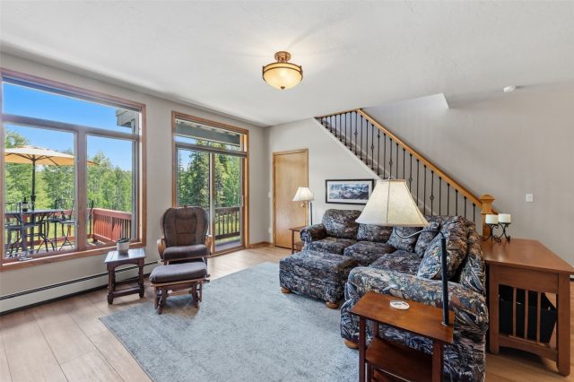 1512 Point Drive B photo 12