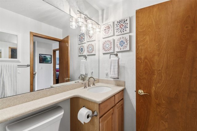 1512 Point Drive B photo 23