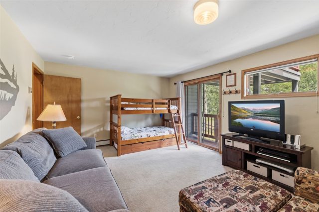 1512 Point Drive B photo 24