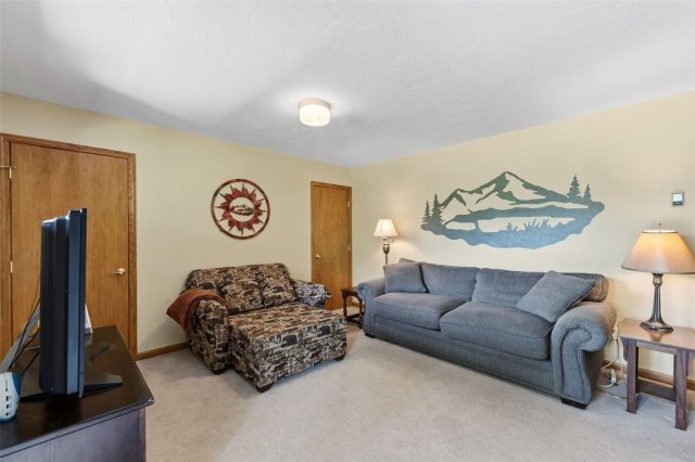 1512 Point Drive B photo 25