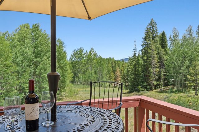 1512 Point Drive B photo 2
