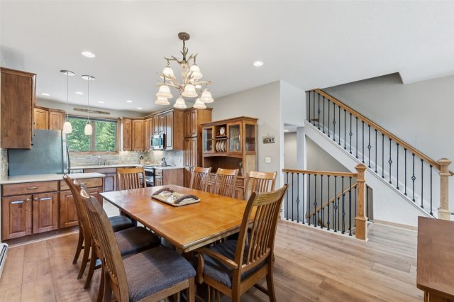 1512 Point Drive B photo 8