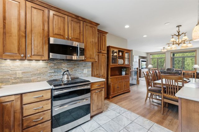 1512 Point Drive B photo 9