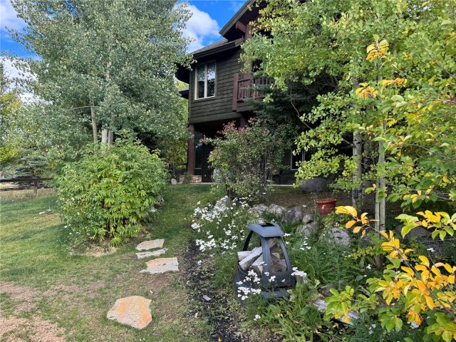60 Shane Court photo 21