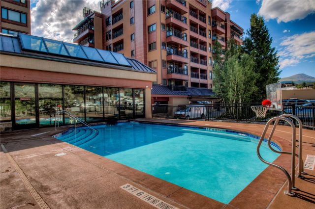 645 S Park Avenue 3302 photo 31