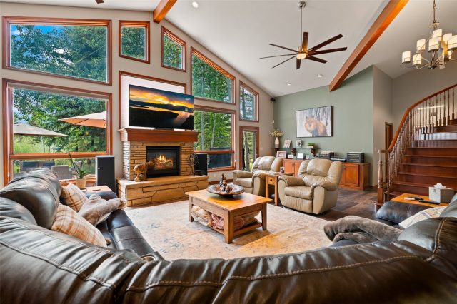 56 Riverside Drive photo 6