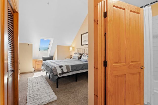 100 Dercum Square 8421 photo 21