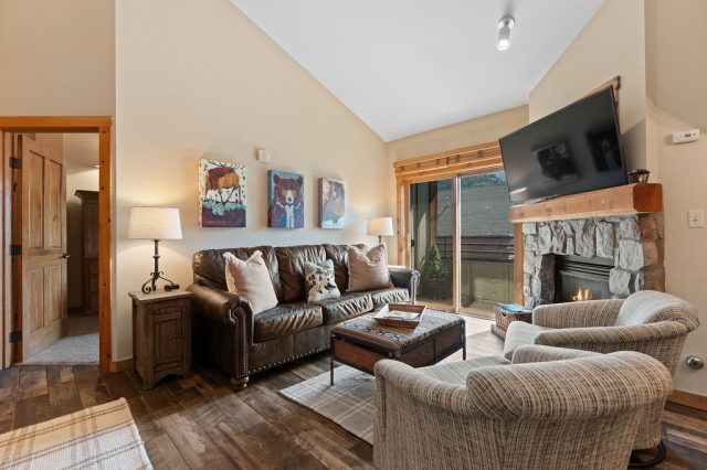 100 Dercum Square 8421 photo 3
