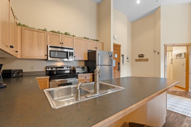 100 Dercum Square 8421 photo 8