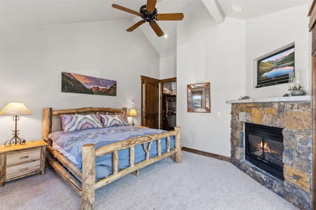 407 Galena A photo 13
