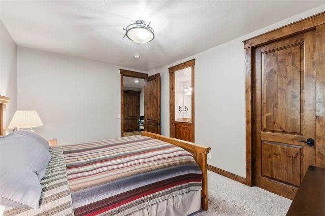 407 Galena A photo 22