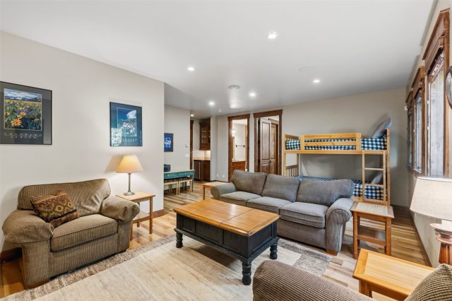 407 Galena A photo 25