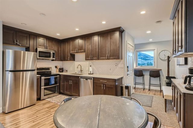 216 Pitkin Street 6 photo 19