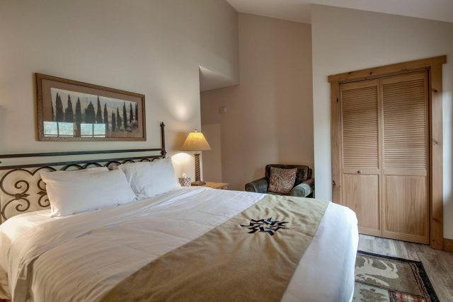 135 Dercum Drive 8638 photo 13