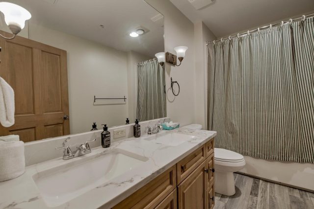 135 Dercum Drive 8638 photo 20
