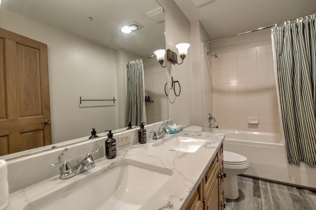 135 Dercum Drive 8638 photo 21