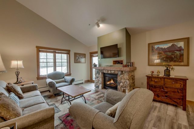 135 Dercum Drive 8638 photo 5