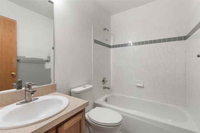 0160 Fawn Court 106 photo 25