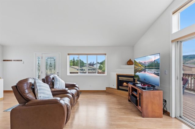 380 Riley Road photo 10