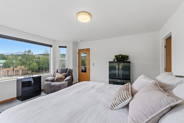 380 Riley Road photo 16