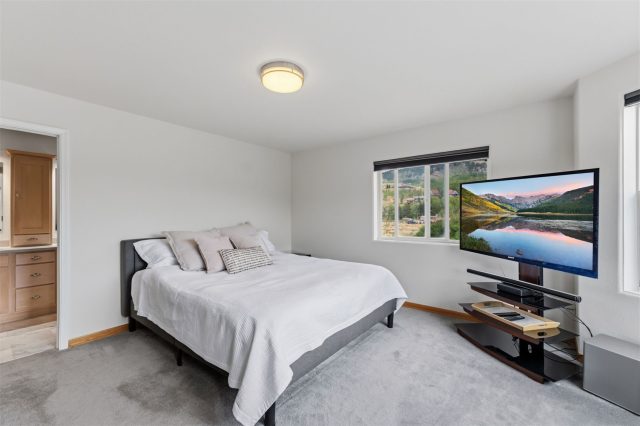 380 Riley Road photo 17