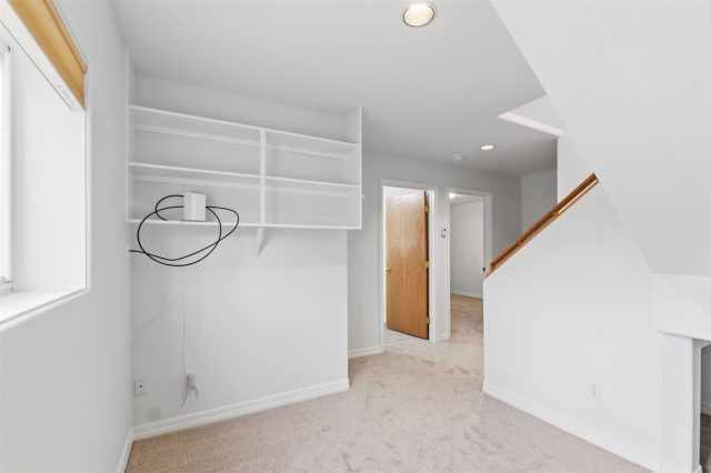 380 Riley Road photo 25