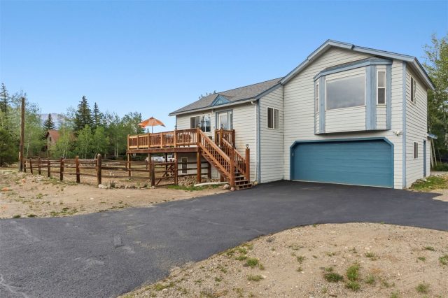 380 Riley Road photo 2