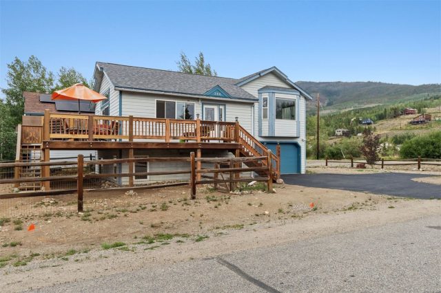 380 Riley Road photo 3