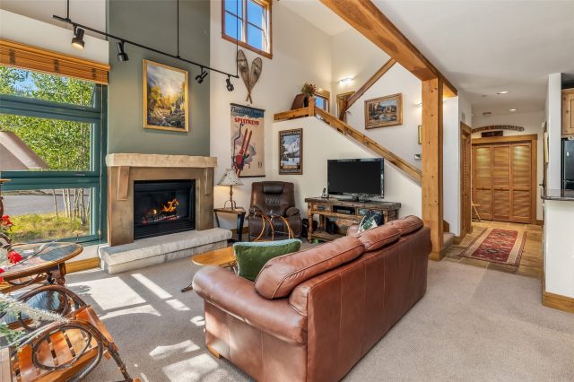 259 Aspen Rose Place 8711 photo 2