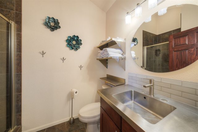 600 S Park Avenue 201 photo 19