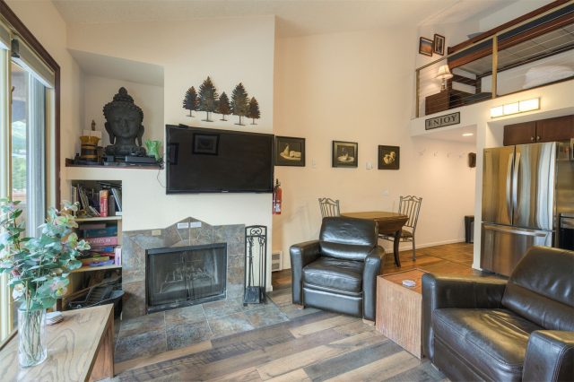 600 S Park Avenue 201 photo 4
