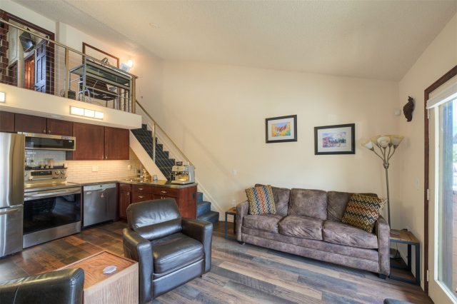 600 S Park Avenue 201 photo 5