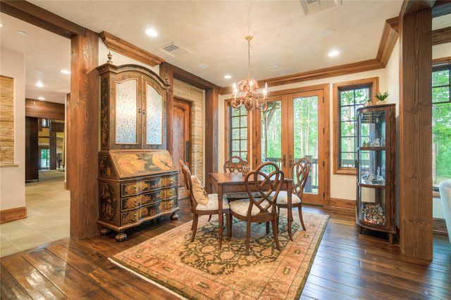 327 Peerless Drive photo 17