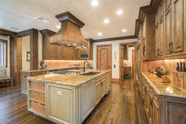 327 Peerless Drive photo 25