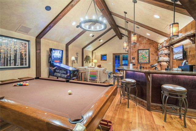 327 Peerless Drive photo 29
