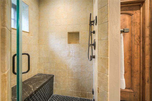 327 Peerless Drive photo 41