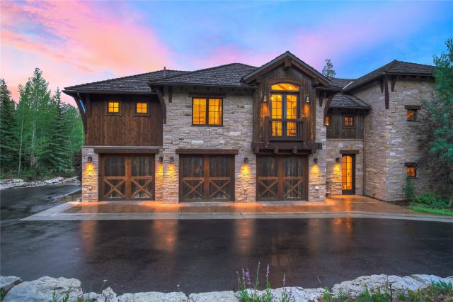 327 Peerless Drive photo 7