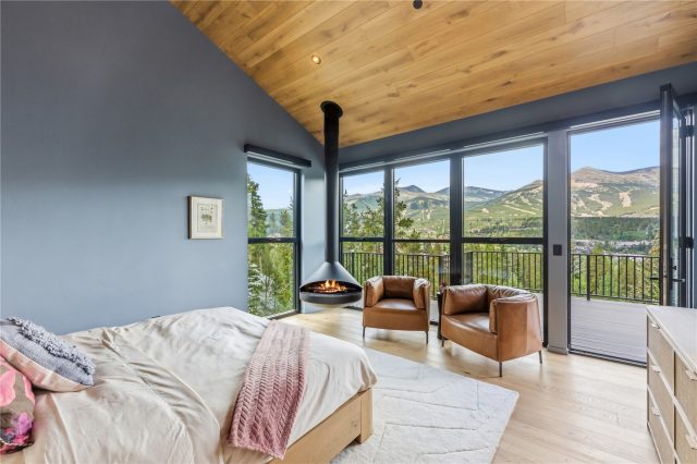 212 Wellington Road photo 24