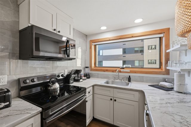 535 S Park Avenue 224 photo 12