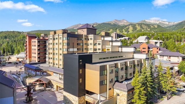 Condo in Liftside Condo, Breckenridge, CO — photo 1 (MLS S1070476)