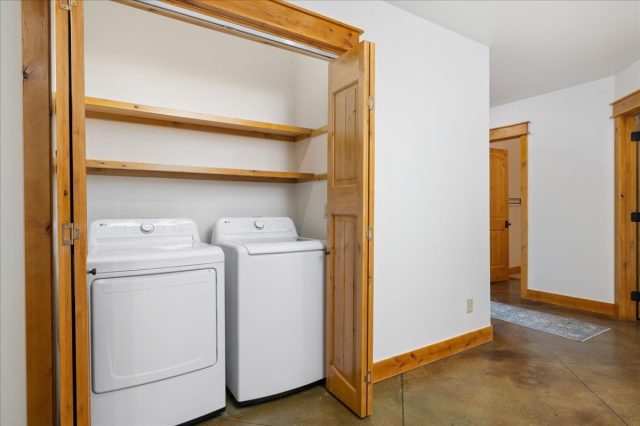 121 Shekel Lane photo 37