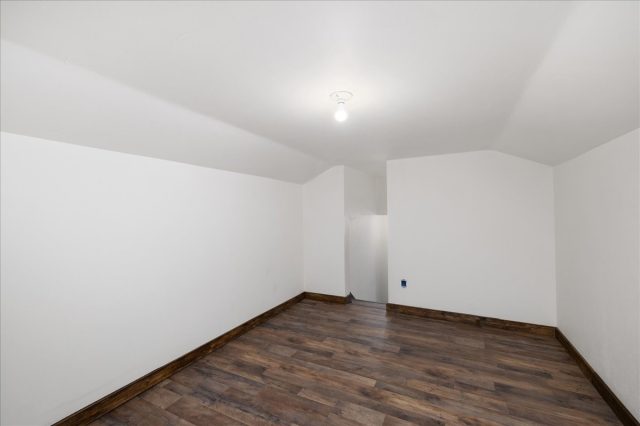 121 Shekel Lane photo 39