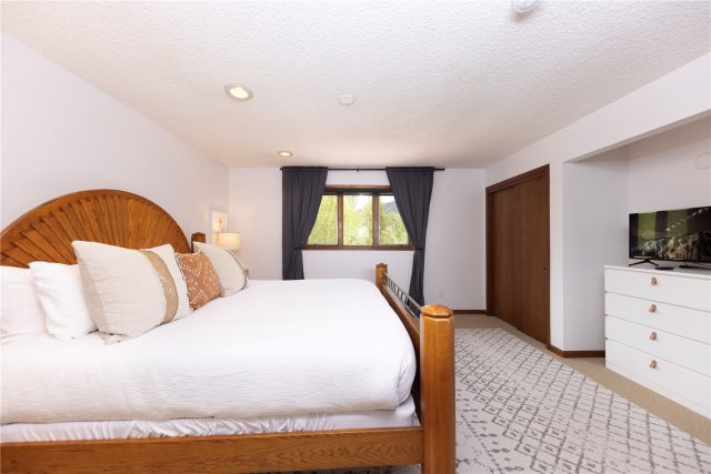 81 Hawn Drive 81 photo 10