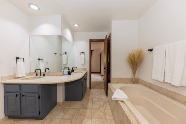 81 Hawn Drive 81 photo 12